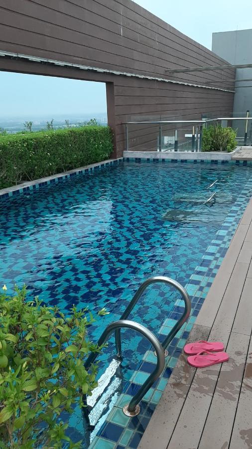 Woodsbury Suites Ikea House Butterworth Penang Exterior photo