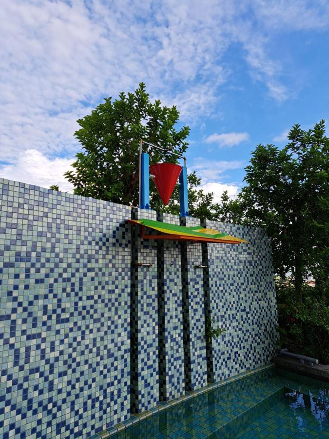 Woodsbury Suites Ikea House Butterworth Penang Exterior photo